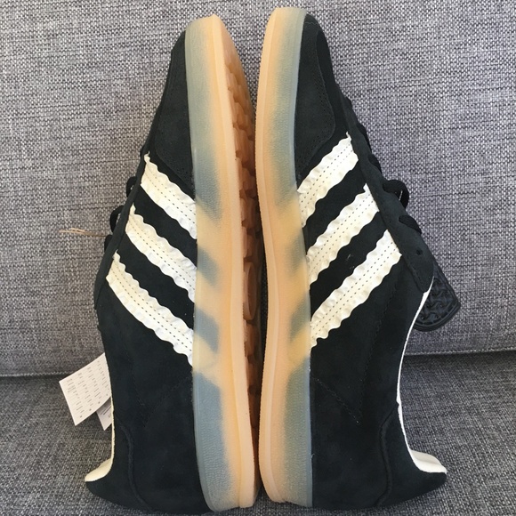 Adidas Gazelle Indoor Shoe, Core Black/Cream White/Gum - Picture 4 of 7